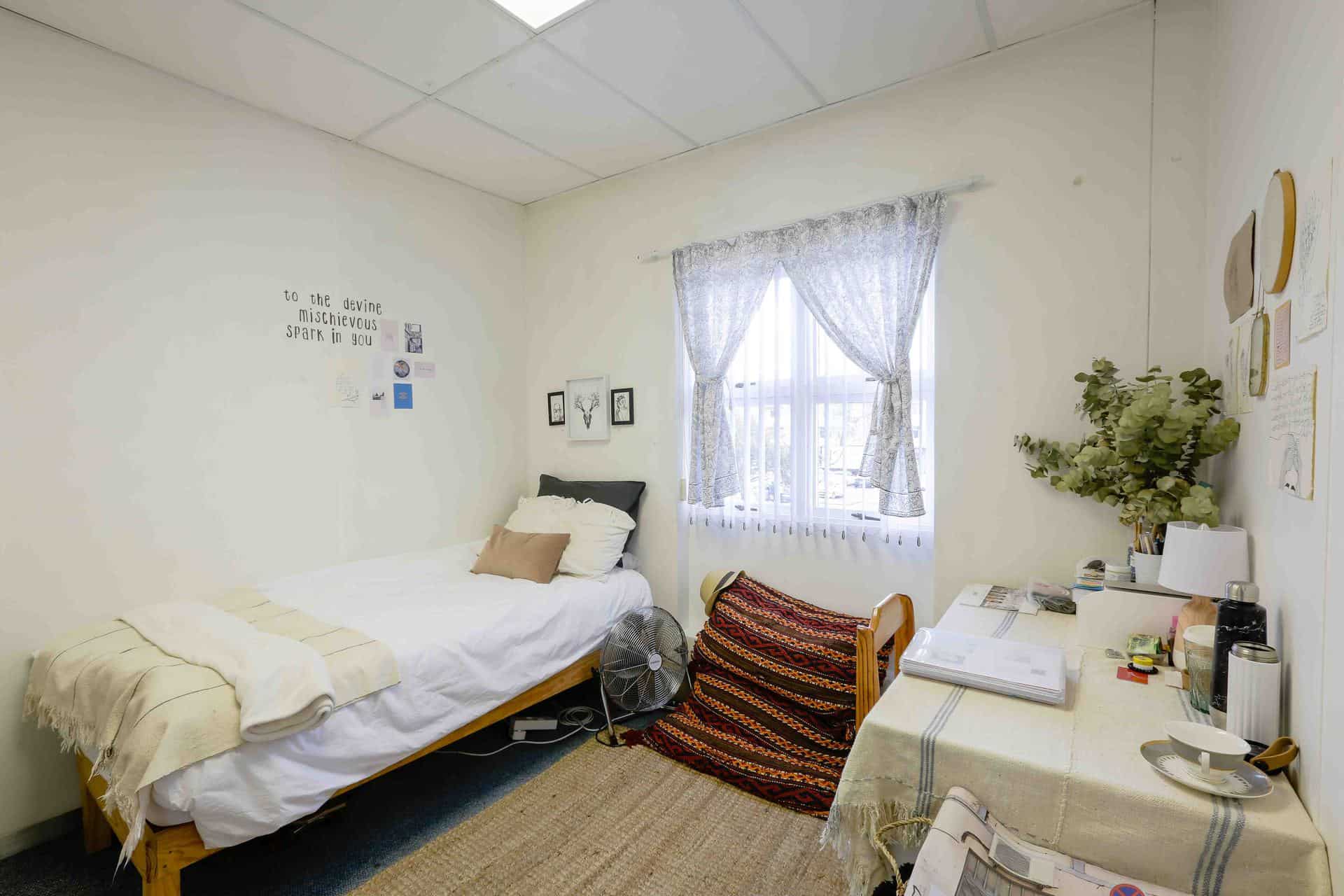 W4K3-room